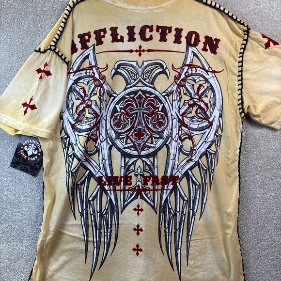 Affliction Live Fast T Shirt Men's XL Faded Yellow Cross Stitched Distressed NEW - Picture 1 of 7